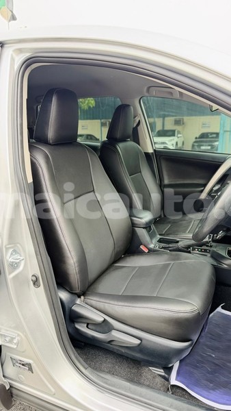 Big with watermark toyota rav4 clarendon import dubai 5625