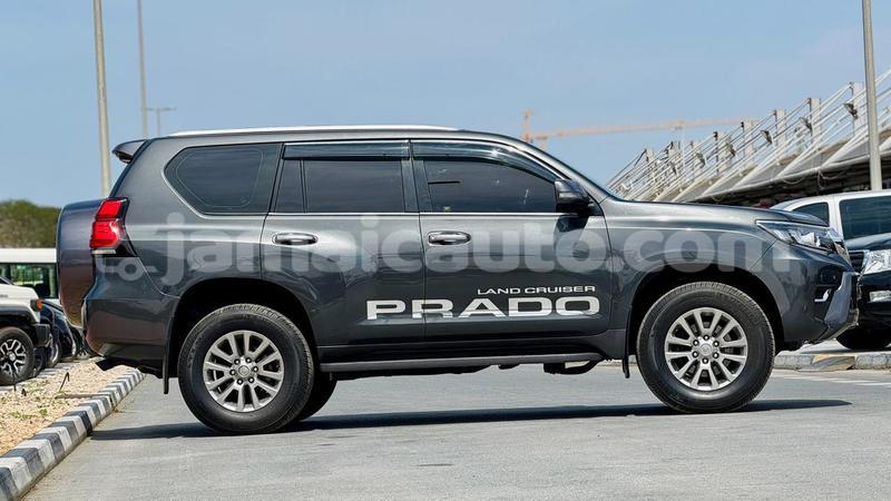 Big with watermark toyota land cruiser prado clarendon import dubai 5630