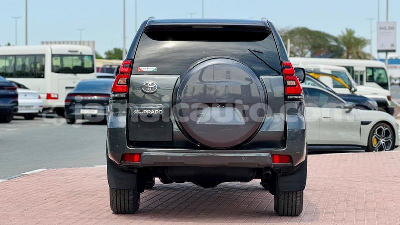 Big with watermark toyota land cruiser prado clarendon import dubai 5630