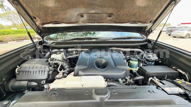 Big with watermark toyota land cruiser prado clarendon import dubai 5630