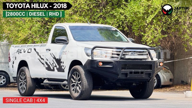 Big with watermark toyota hilux clarendon import dubai 5634