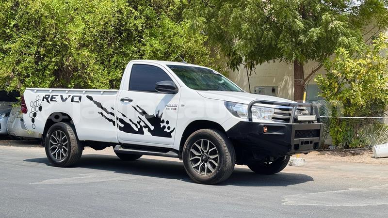 Big with watermark toyota hilux clarendon import dubai 5634