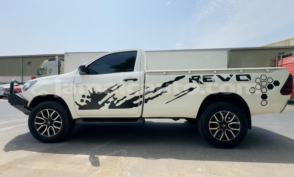 Buy Used Toyota Hilux White Car in Import - Dubai in Clarendon Buy Used Toyota Hilux White Car in Import - Dubai in Clarendon
