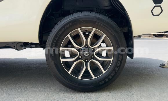 Buy Used Toyota Hilux White Car in Import - Dubai in Clarendon Buy Used Toyota Hilux White Car in Import - Dubai in Clarendon