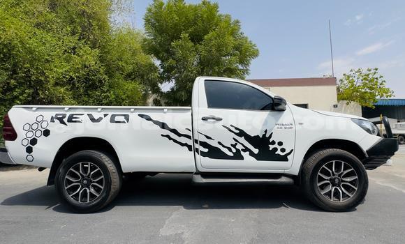 Buy Used Toyota Hilux White Car in Import - Dubai in Clarendon Buy Used Toyota Hilux White Car in Import - Dubai in Clarendon