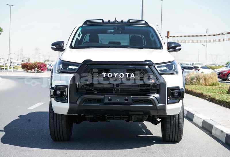 Big with watermark toyota hilux clarendon import dubai 5636