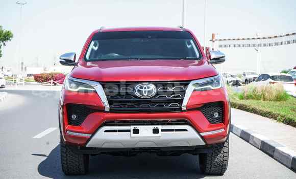 Buy Used Toyota Fortuner Red Car in Import - Dubai in Clarendon