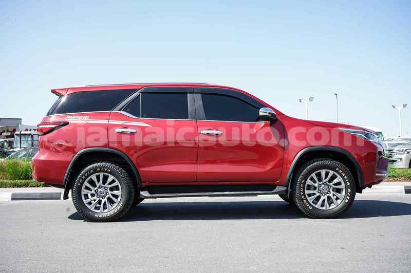 Big with watermark toyota fortuner clarendon import dubai 5638