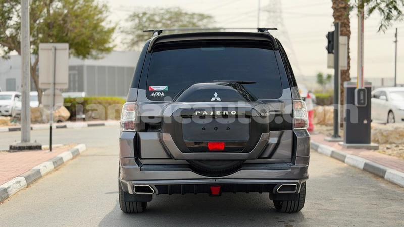 Big with watermark mitsubishi pajero clarendon import dubai 5639