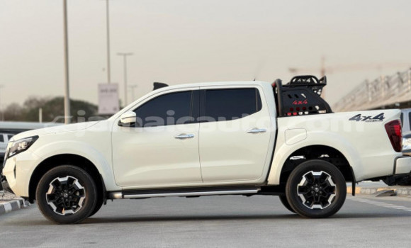 Buy Used Nissan Navara White Car in Import - Dubai in Clarendon Buy Used Nissan Navara White Car in Import - Dubai in Clarendon