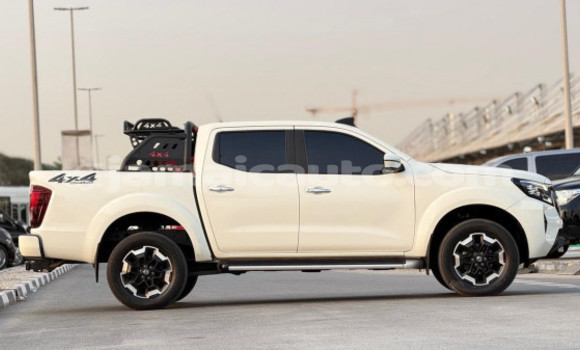 Buy Used Nissan Navara White Car in Import - Dubai in Clarendon Buy Used Nissan Navara White Car in Import - Dubai in Clarendon