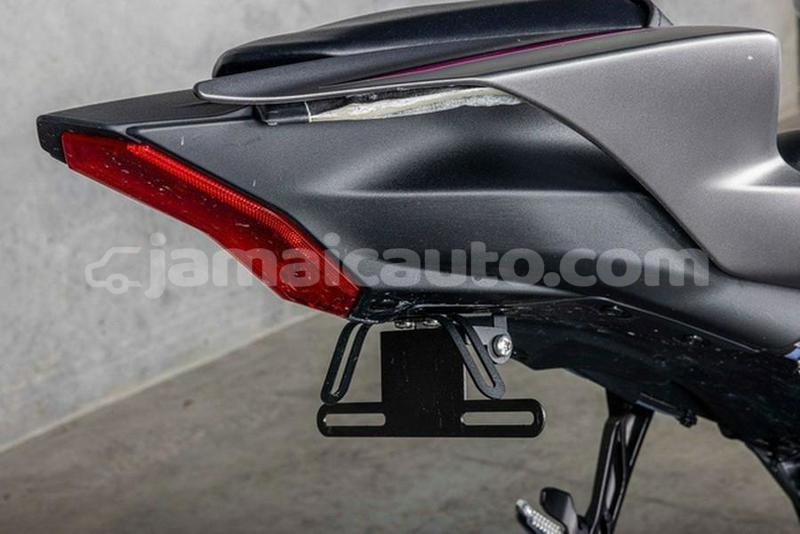 Big with watermark yamaha yzf kingston kingston 5643