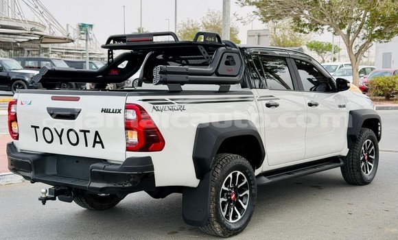 Buy Used Toyota Hilux White Car in Import - Dubai in Clarendon Buy Used Toyota Hilux White Car in Import - Dubai in Clarendon