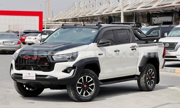 Buy Used Toyota Hilux White Car in Import - Dubai in Clarendon Buy Used Toyota Hilux White Car in Import - Dubai in Clarendon