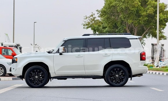 Buy Used Toyota Land Cruiser Prado White Car in Import - Dubai in Clarendon Buy Used Toyota Land Cruiser Prado White Car in Import - Dubai in Clarendon