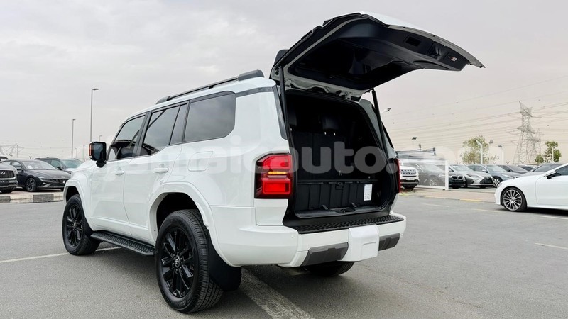 Big with watermark toyota land cruiser prado clarendon import dubai 5648