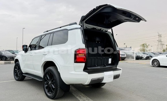Buy Used Toyota Land Cruiser Prado White Car in Import - Dubai in Clarendon Buy Used Toyota Land Cruiser Prado White Car in Import - Dubai in Clarendon
