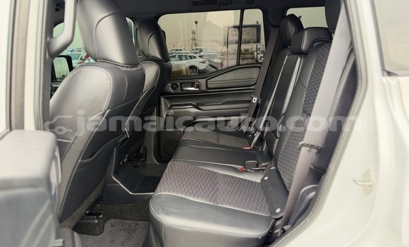Buy Used Toyota Land Cruiser Prado White Car in Import - Dubai in Clarendon Buy Used Toyota Land Cruiser Prado White Car in Import - Dubai in Clarendon