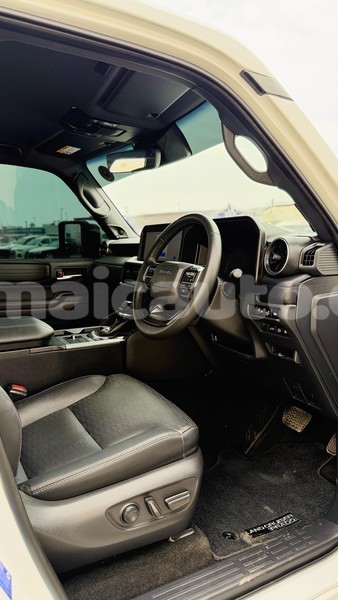 Big with watermark toyota land cruiser prado clarendon import dubai 5648