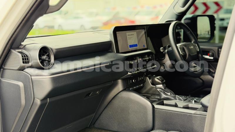 Big with watermark toyota land cruiser prado clarendon import dubai 5648