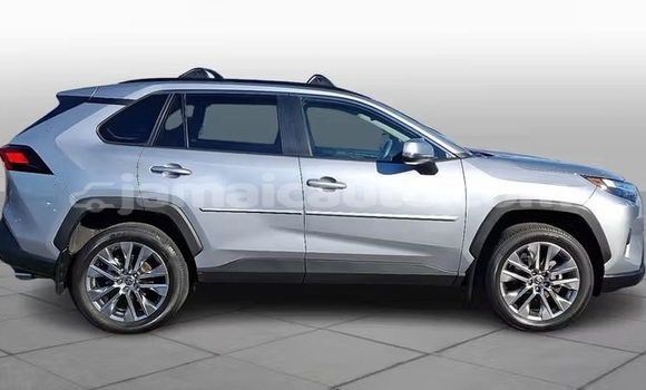 Buy Used Toyota RAV4 Silver Car in Kingston in Kingston Buy Used Toyota RAV4 Silver Car in Kingston in Kingston