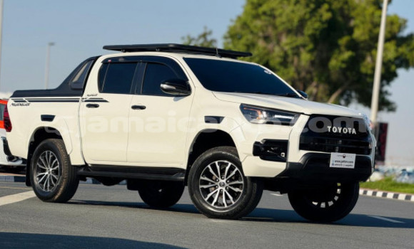 Buy Used Toyota Hilux White Car in Import - Dubai in Clarendon Buy Used Toyota Hilux White Car in Import - Dubai in Clarendon