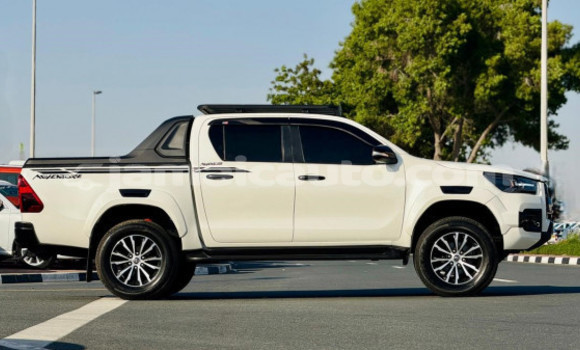 Buy Used Toyota Hilux White Car in Import - Dubai in Clarendon Buy Used Toyota Hilux White Car in Import - Dubai in Clarendon
