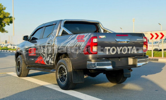 Buy Used Toyota Hilux Black Car in Import - Dubai in Clarendon Buy Used Toyota Hilux Black Car in Import - Dubai in Clarendon