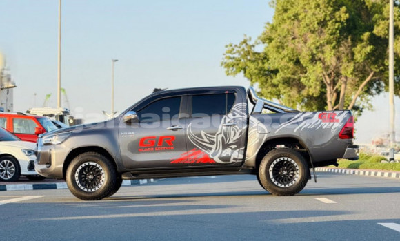 Buy Used Toyota Hilux Black Car in Import - Dubai in Clarendon Buy Used Toyota Hilux Black Car in Import - Dubai in Clarendon