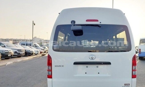 Acheter Occasion Voiture Toyota Hiace Blanc à Kingston, Kingston Acheter Occasion Voiture Toyota Hiace Blanc à Kingston, Kingston