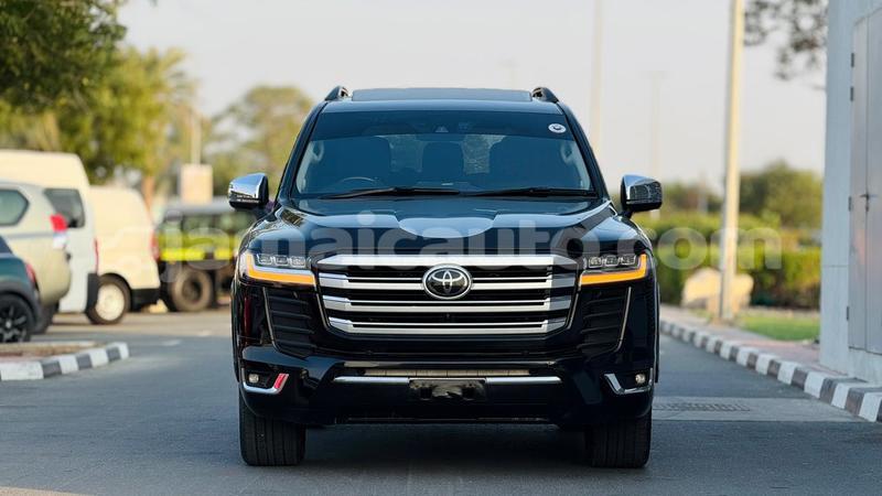Big with watermark toyota land cruiser clarendon import dubai 5664