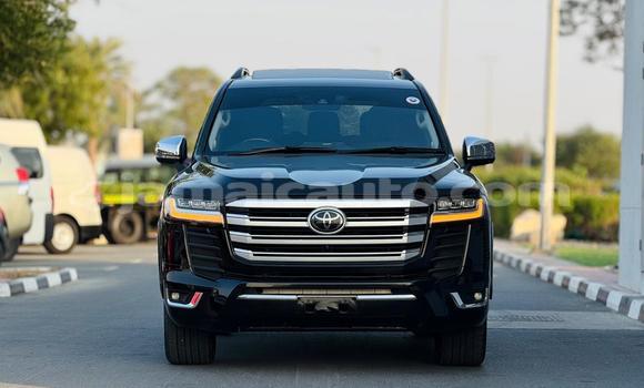Buy Used Toyota Land Cruiser Black Car in Import - Dubai in Clarendon