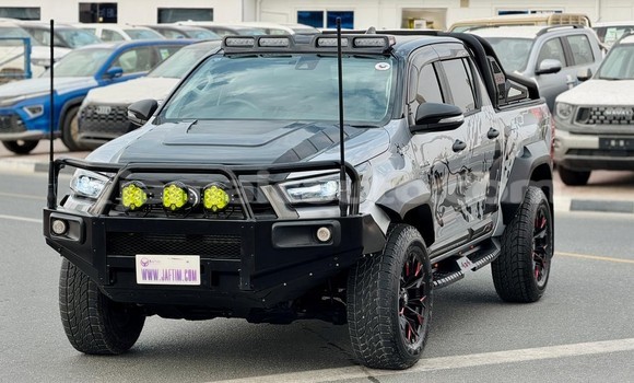 Buy Used Toyota Hilux Silver Car in Import - Dubai in Clarendon Buy Used Toyota Hilux Silver Car in Import - Dubai in Clarendon