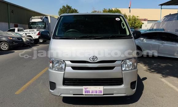 Buy Used Toyota Hiace Silver Car in Import - Dubai in Clarendon