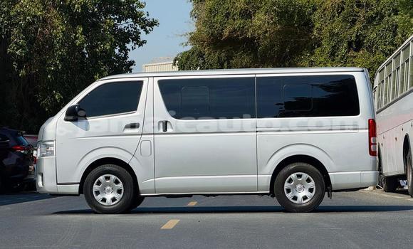 Acheter Occasion Voiture Toyota Hiace Gris à Import - Dubai, Clarendon Acheter Occasion Voiture Toyota Hiace Gris à Import - Dubai, Clarendon