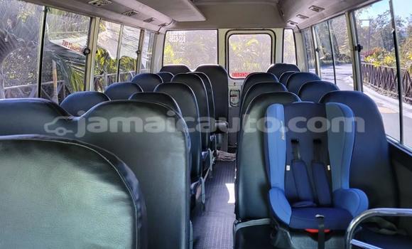 Acheter Occasion Voiture Toyota Coaster Blanc à Falmouth, Trelawney Acheter Occasion Voiture Toyota Coaster Blanc à Falmouth, Trelawney