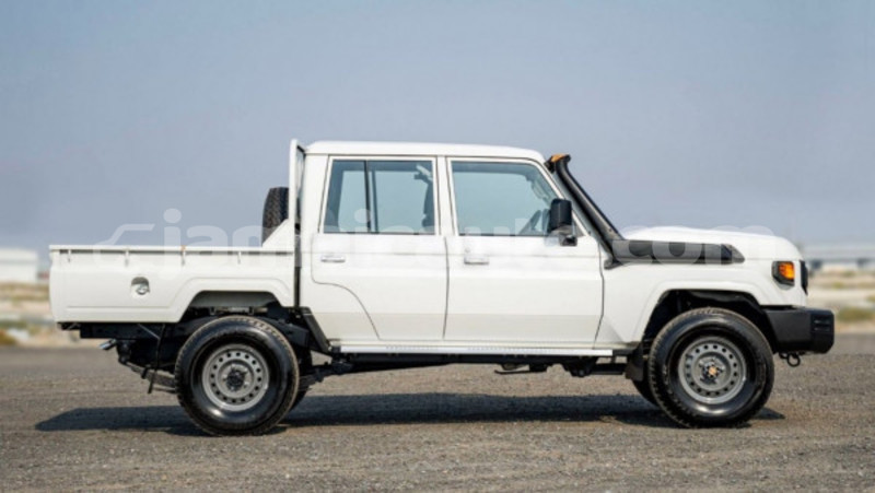 Big with watermark toyota land cruiser kingston kingston 5675