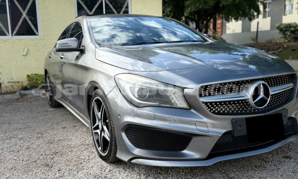 Acheter Occasion Voiture Mercedes-Benz CLA-klasse Gris à Falmouth, Trelawney Acheter Occasion Voiture Mercedes-Benz CLA-klasse Gris à Falmouth, Trelawney