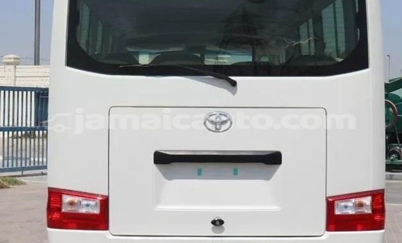 Acheter Occasion Voiture Toyota Coaster Blanc à Kingston, Kingston Acheter Occasion Voiture Toyota Coaster Blanc à Kingston, Kingston