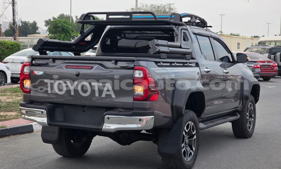 Buy Used Toyota Hilux Black Car in Import - Dubai in Clarendon Buy Used Toyota Hilux Black Car in Import - Dubai in Clarendon