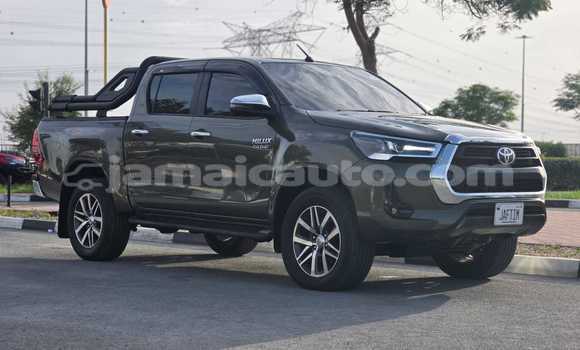 Buy Used Toyota Hilux Green Car in Import - Dubai in Clarendon Buy Used Toyota Hilux Green Car in Import - Dubai in Clarendon