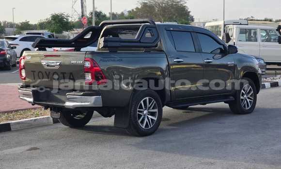 Buy Used Toyota Hilux Green Car in Import - Dubai in Clarendon Buy Used Toyota Hilux Green Car in Import - Dubai in Clarendon