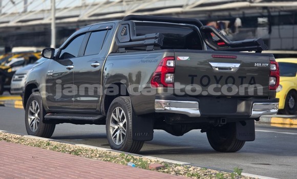 Buy Used Toyota Hilux Green Car in Import - Dubai in Clarendon Buy Used Toyota Hilux Green Car in Import - Dubai in Clarendon