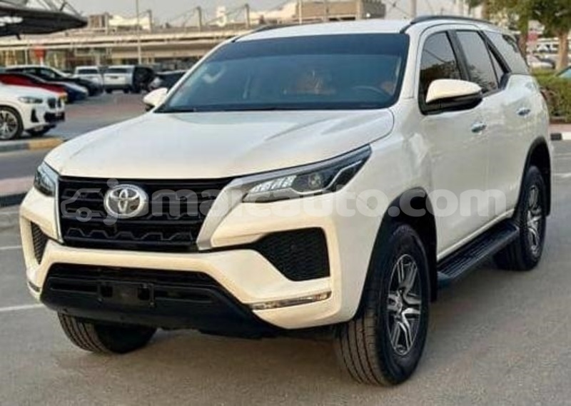 Big with watermark toyota fortuner kingston kingston 5689