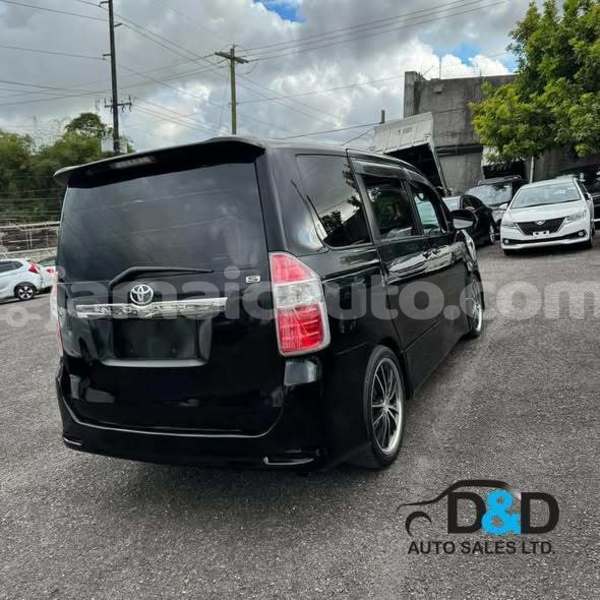 Big with watermark toyota noah hanover lucea 5691