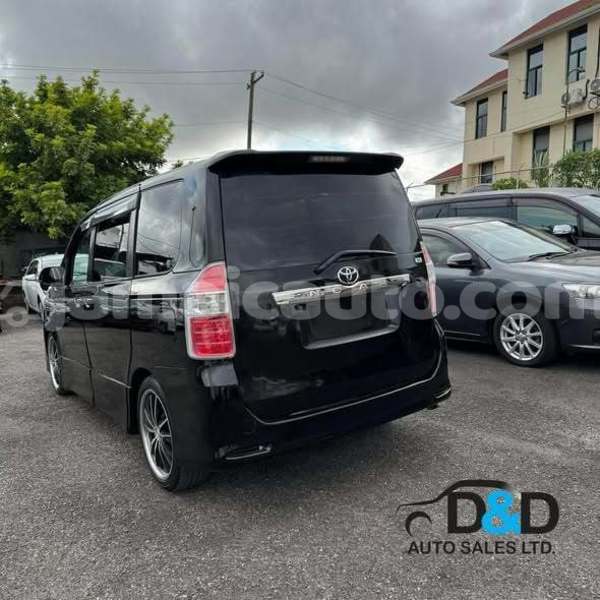 Big with watermark toyota noah hanover lucea 5691