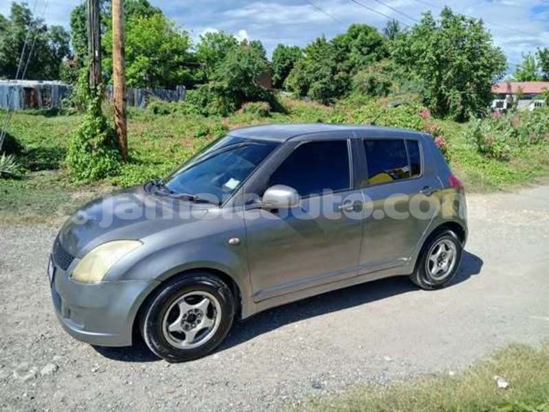 Big with watermark suzuki swift kingston kingston 5700