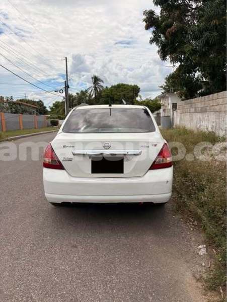 Big with watermark nissan tiida kingston kingston 5705