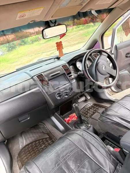 Big with watermark nissan tiida kingston kingston 5705