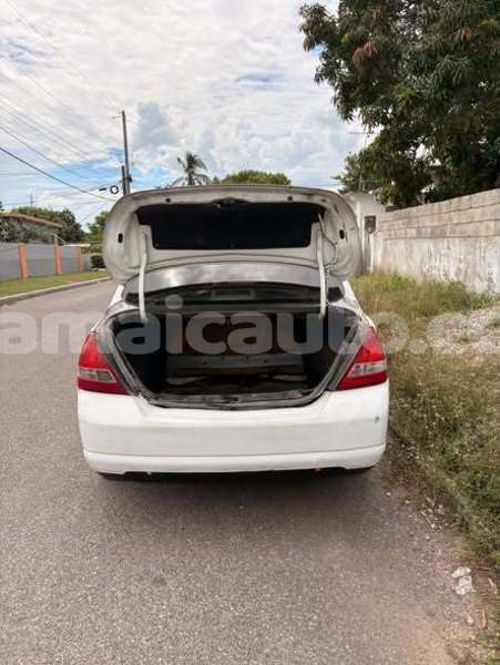 Big with watermark nissan tiida kingston kingston 5705